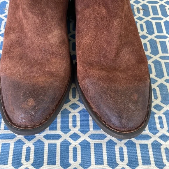 Born Binghamton Womens distressed leather booties. EUC 9.5 - Picture 8 of 12